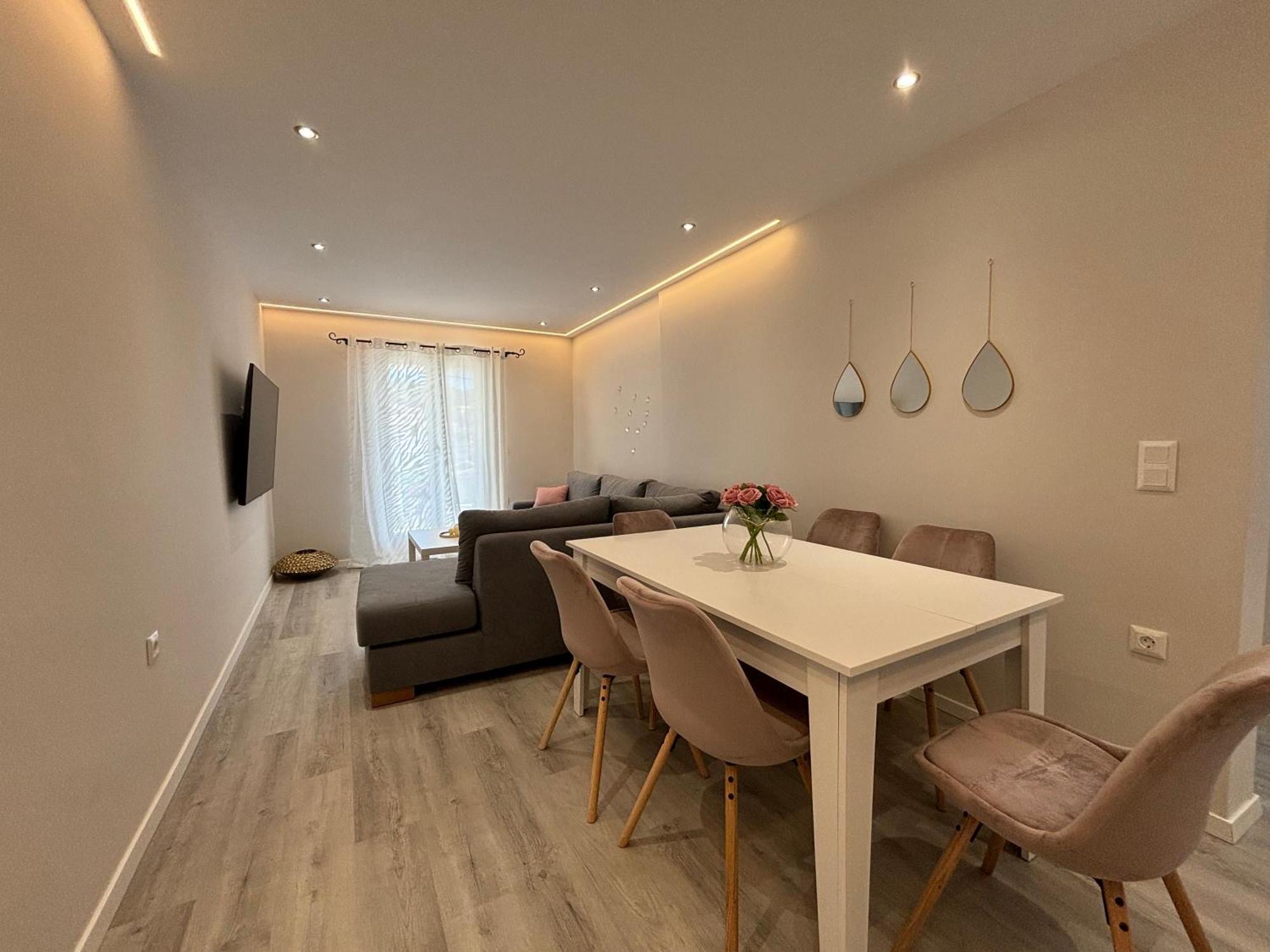 Mayflower Apartments Кассиопи Экстерьер фото