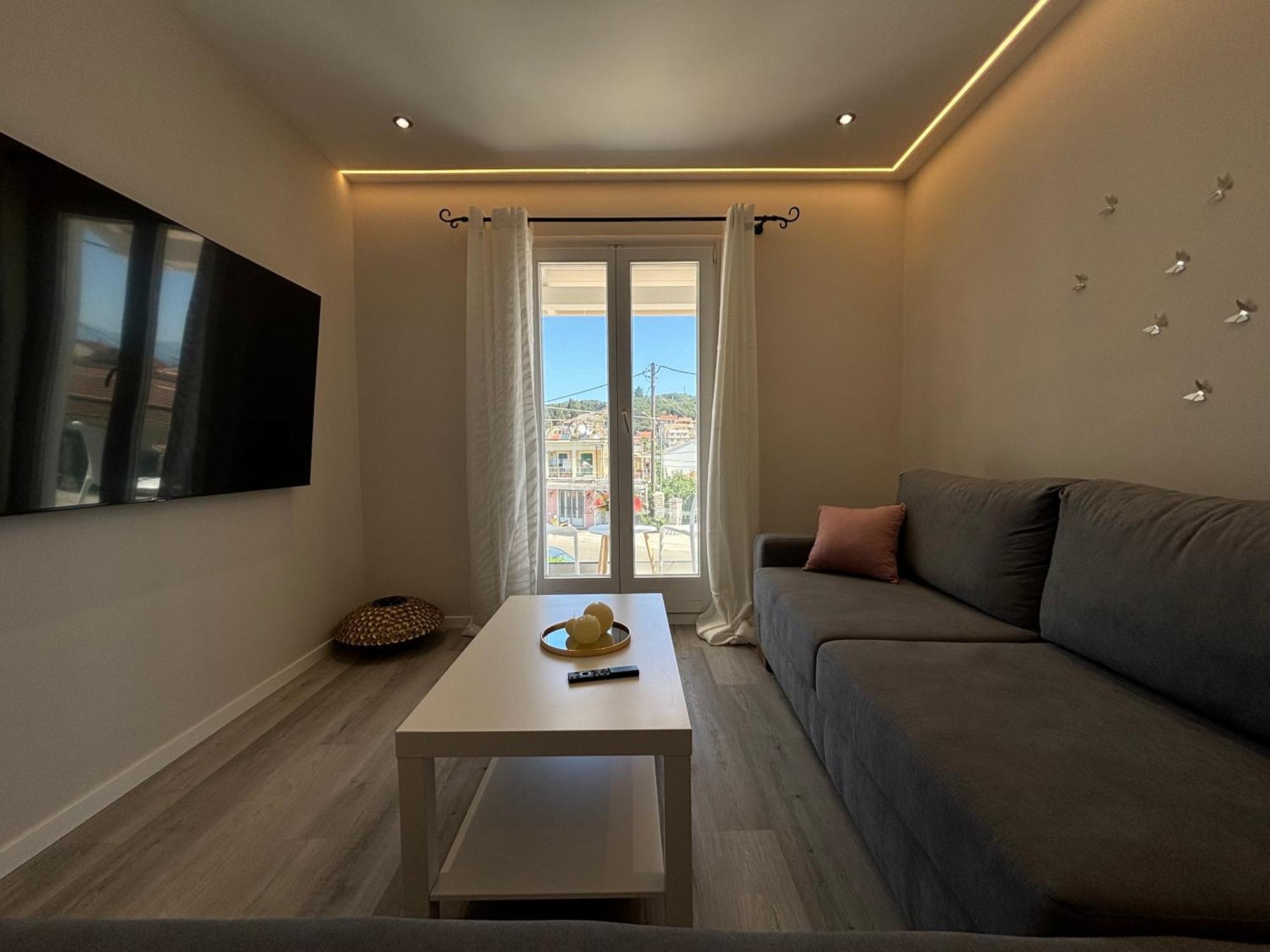 Mayflower Apartments Кассиопи Экстерьер фото