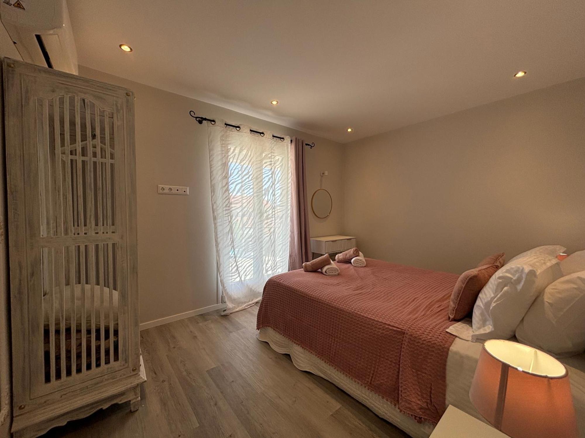 Mayflower Apartments Кассиопи Экстерьер фото